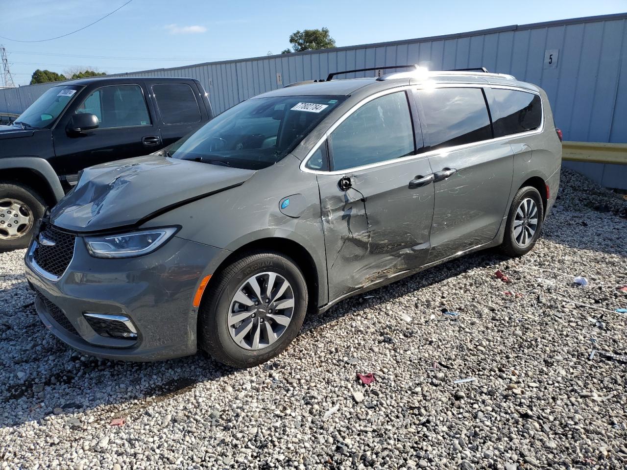 Lot #2986868921 2021 CHRYSLER PACIFICA H