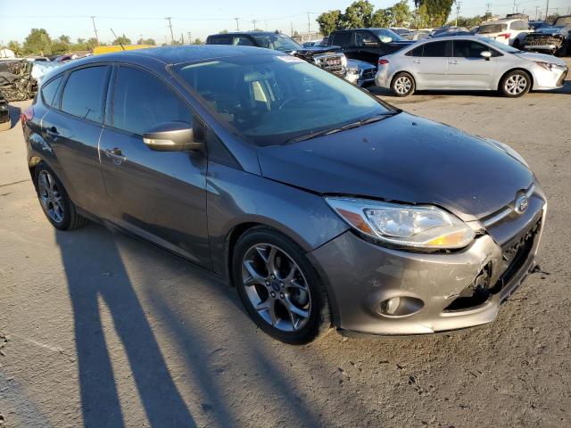 VIN 1FADP3K20EL254865 2014 Ford Focus, SE no.4