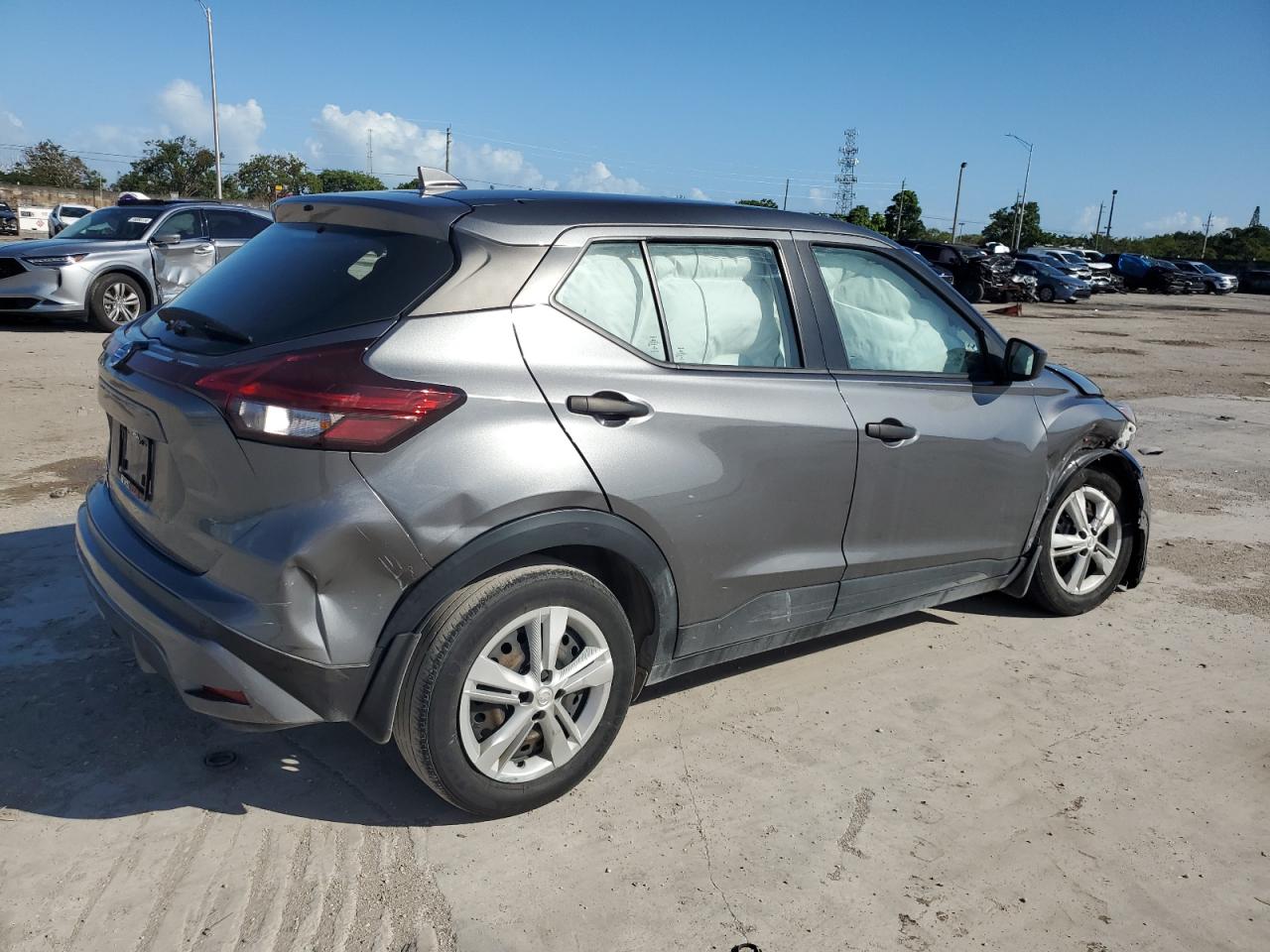 Lot #2989257757 2021 NISSAN KICKS S