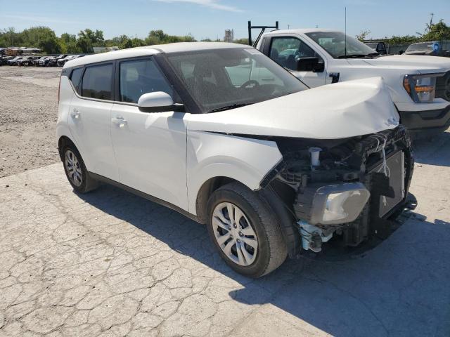 VIN KNDJ23AU2N7173549 2022 KIA SOUL no.4