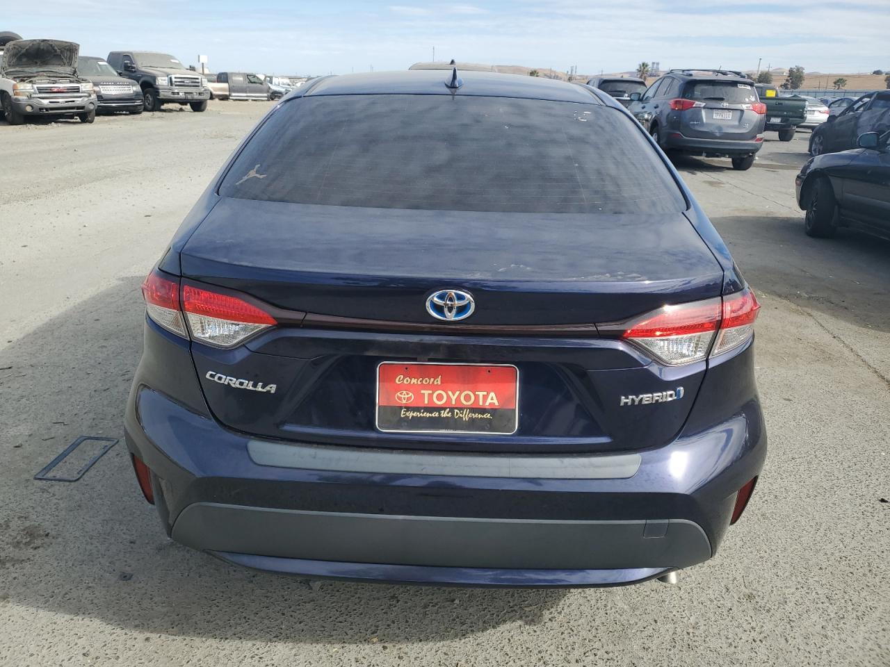 Lot #2986544254 2020 TOYOTA COROLLA LE