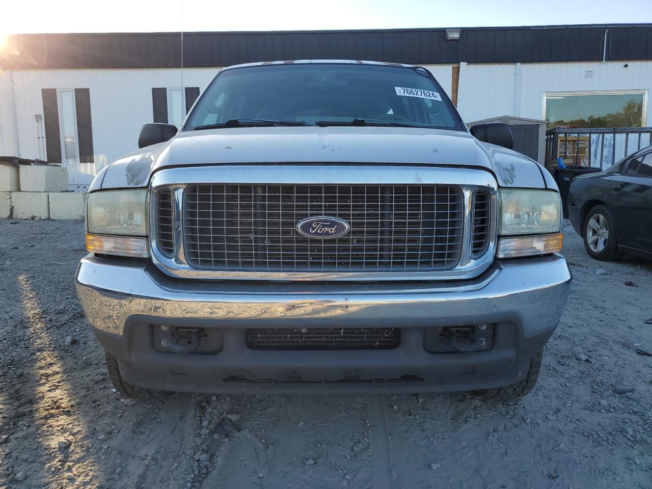 Lot #2945652385 2004 FORD EXCURSION