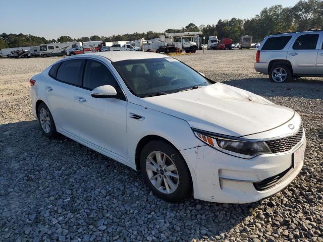 VIN 5XXGT4L30GG028859 2016 KIA Optima, LX no.4