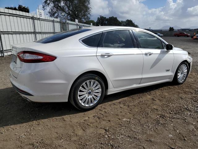 VIN 3FA6P0PU6GR195858 2016 Ford Fusion, Se Phev no.3