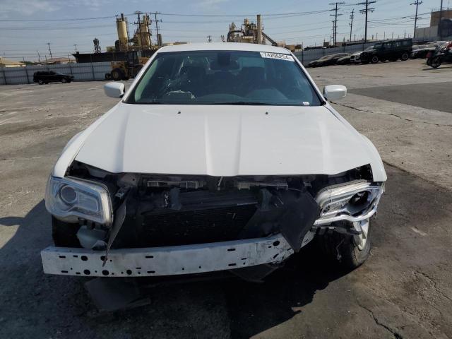 VIN 2C3CCAAG7FH868298 2015 Chrysler 300, Limited no.5