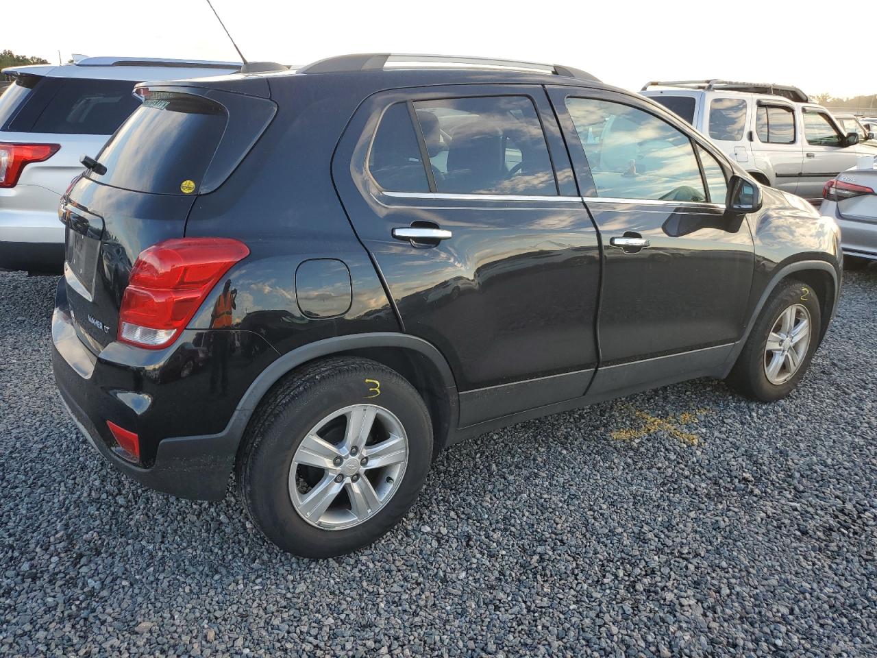 Lot #3006409104 2020 CHEVROLET TRAX 1LT