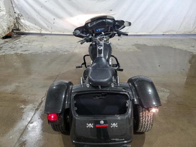 2016 HARLEY-DAVIDSON FLRT FREE 1HD1MCM1XGB856738