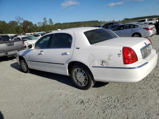 LINCOLN TOWN CAR S 2008 white sedan 4d flexible fuel 2LNHM82V48X640381 photo #3