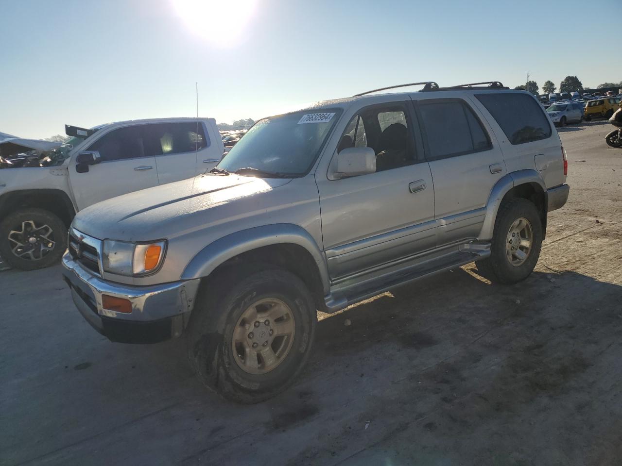 Lot #2928103384 1999 TOYOTA 4RUNNER LI