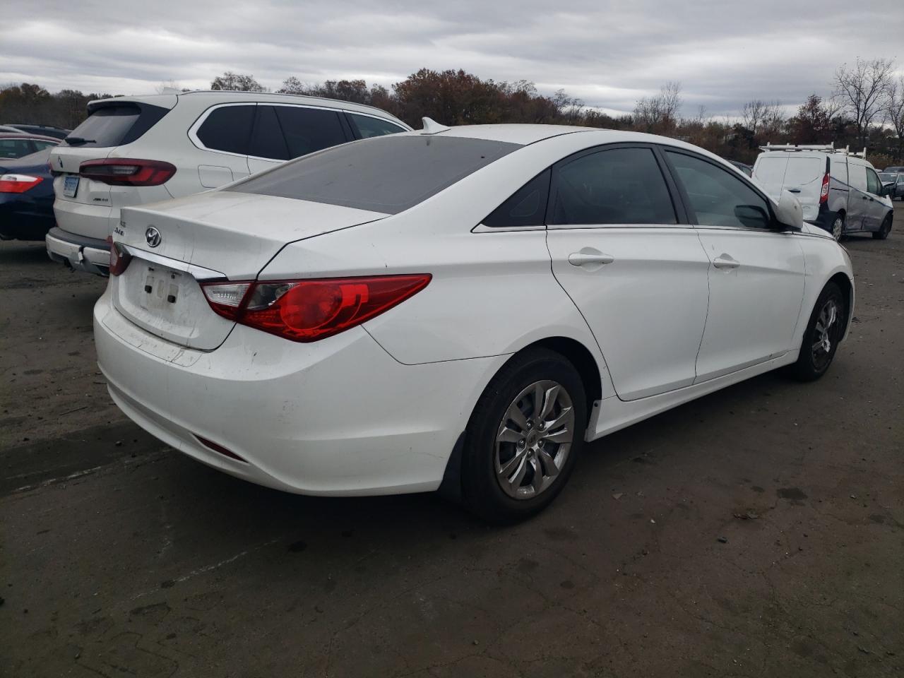 Lot #2978922643 2011 HYUNDAI SONATA GLS