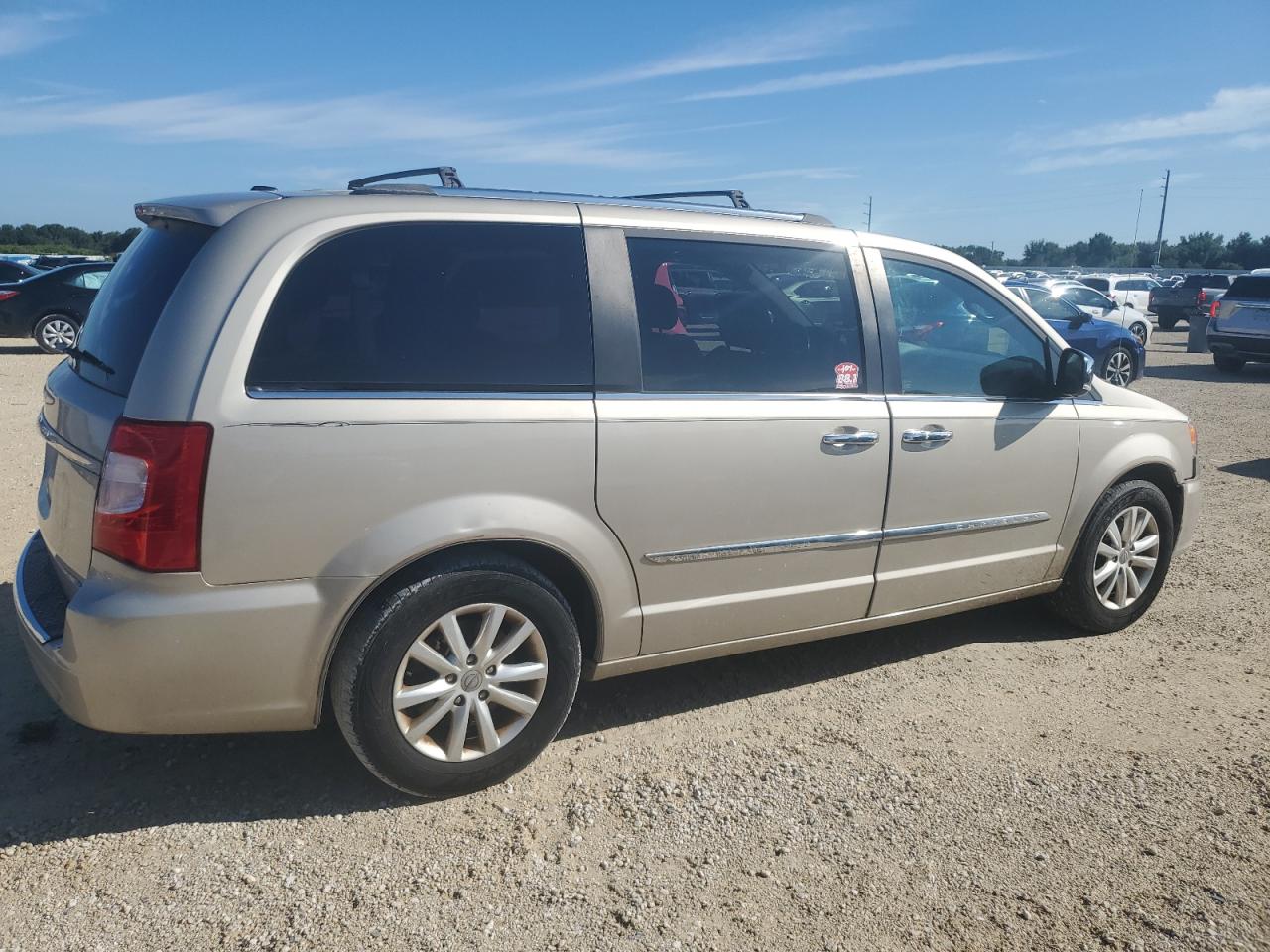 Lot #3049642203 2015 CHRYSLER TOWN & COU