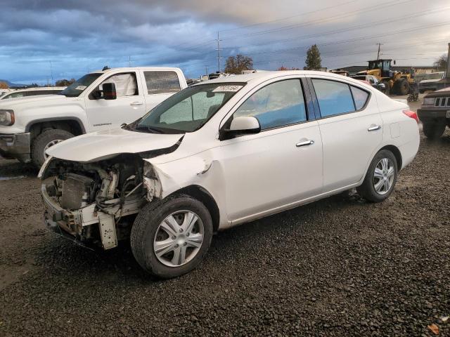 2014 NISSAN VERSA S #2972584010