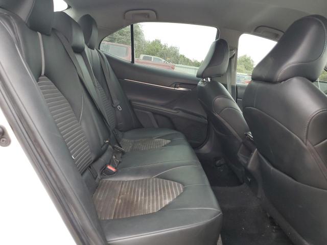2018 TOYOTA CAMRY L - 4T1B11HK9JU133475