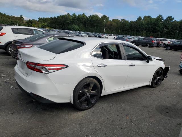 VIN 4T1B11HK2JU639987 2018 Toyota Camry, L no.3