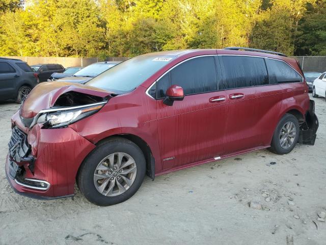 2021 TOYOTA SIENNA XLE #2962484030