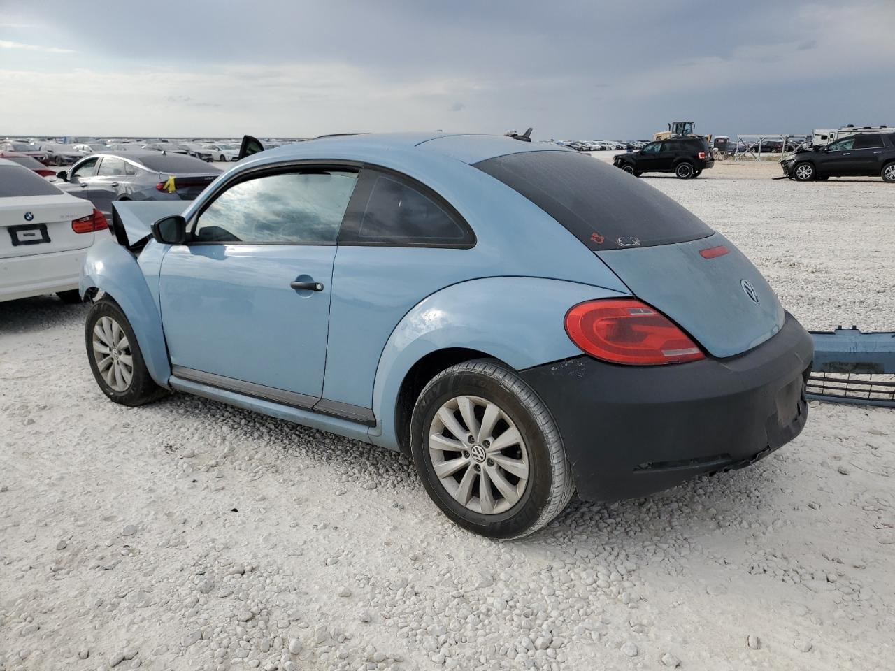 Lot #2923982862 2015 VOLKSWAGEN BEETLE 1.8