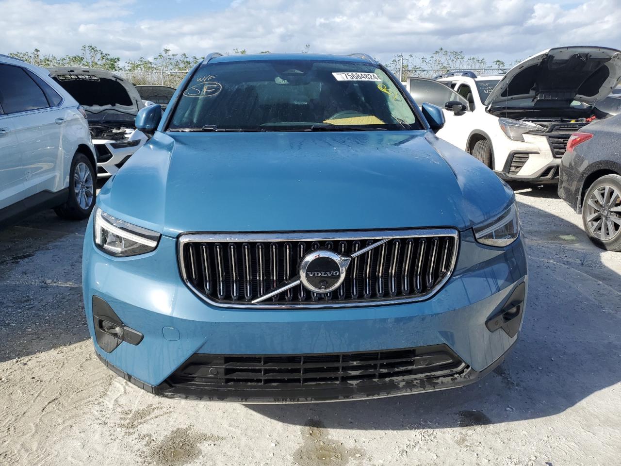 Lot #2979336845 2024 VOLVO XC40 PLUS