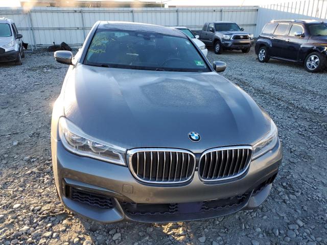 VIN WBA7F2C32HG422866 2017 BMW 7 SERIES no.5