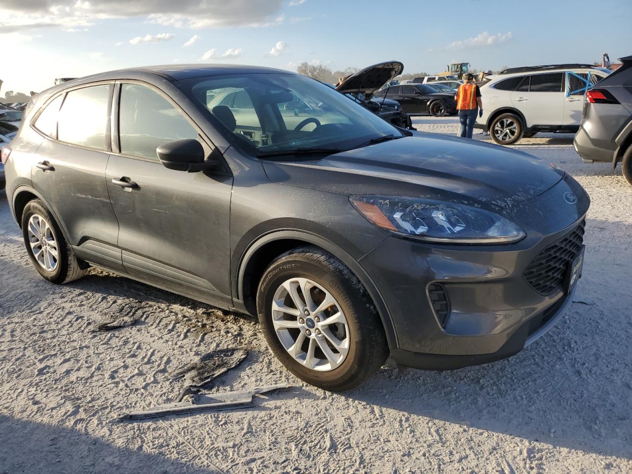 Lot #2947466928 2020 FORD ESCAPE S