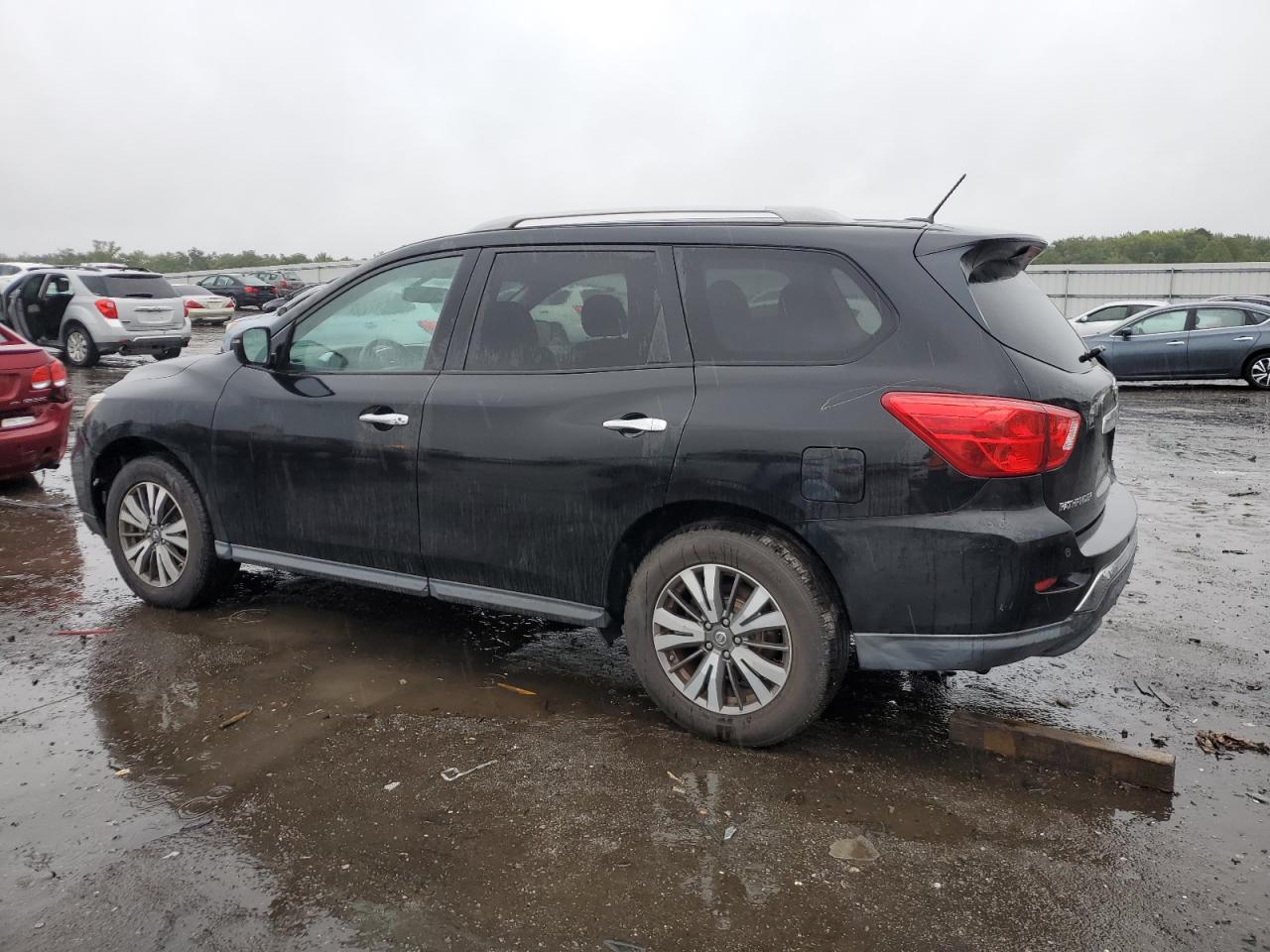 Lot #2904376846 2017 NISSAN PATHFINDER