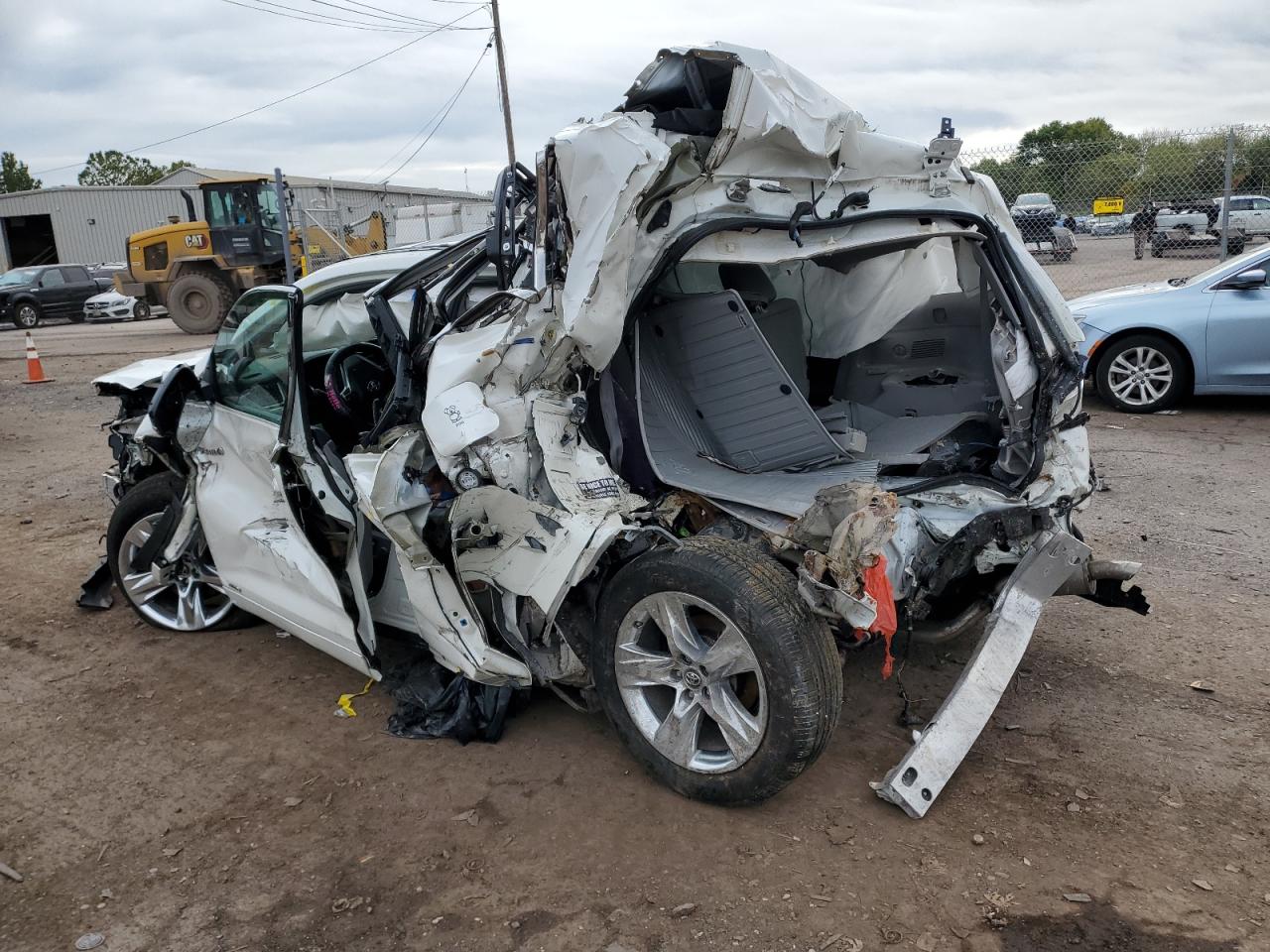 Lot #3026063952 2019 TOYOTA HIGHLANDER