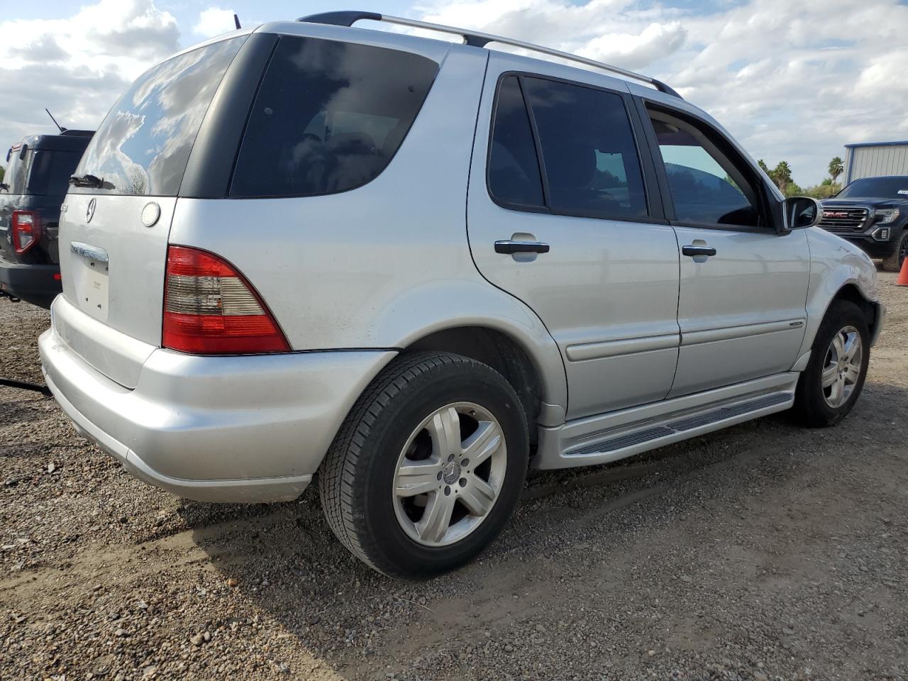 Lot #2996601615 2005 MERCEDES-BENZ ML 350