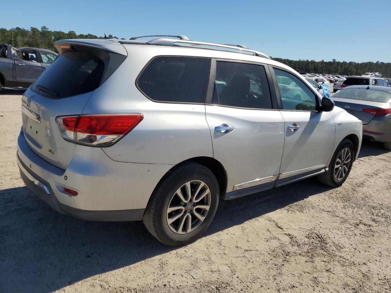 Lot #2952735212 2013 NISSAN PATHFINDER