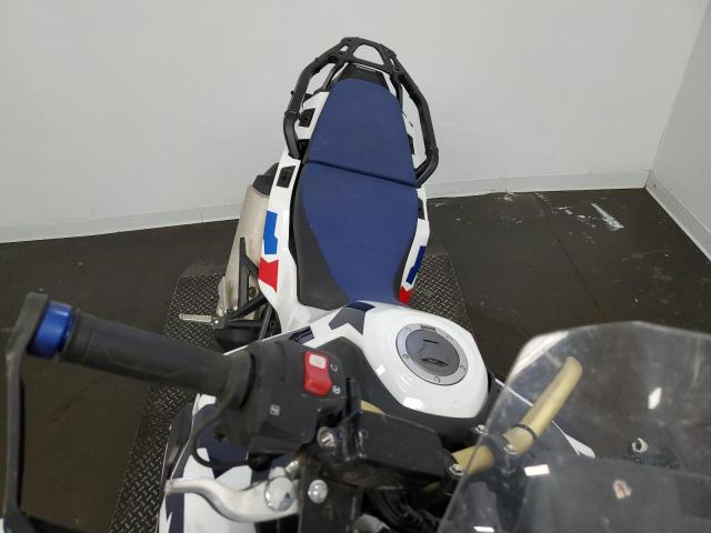 2024 HONDA CRF1100 A4 JH2SD15B7RK000339