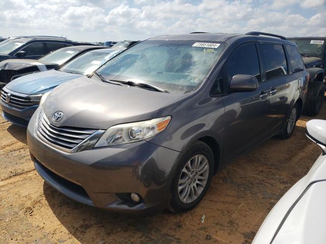 TOYOTA SIENNA XLE