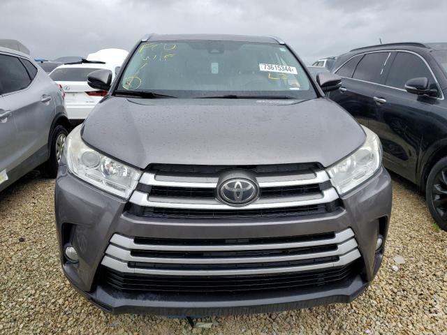 VIN 5TDKZRFH8KS567900 2019 Toyota Highlander, SE no.5