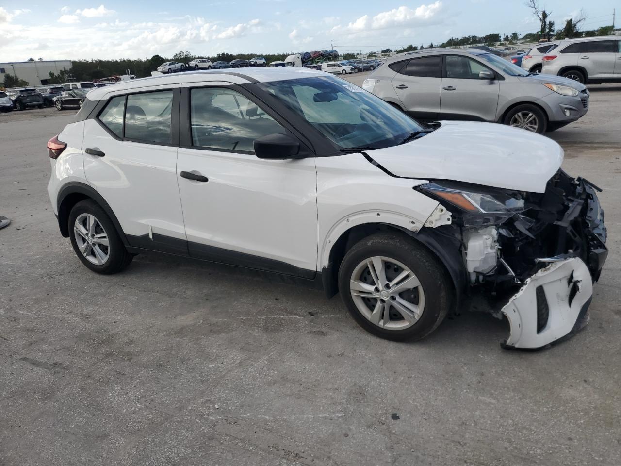 Lot #2995777504 2021 NISSAN KICKS S