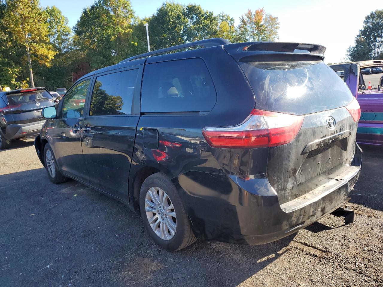 Lot #2888084447 2016 TOYOTA SIENNA XLE