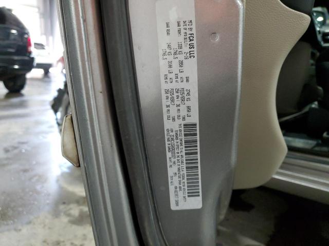 2016 CHRYSLER TOWN & COU - 2C4RC1CG0GR222227