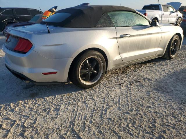 VIN 1FATP8UH4J5111538 2018 Ford Mustang no.3