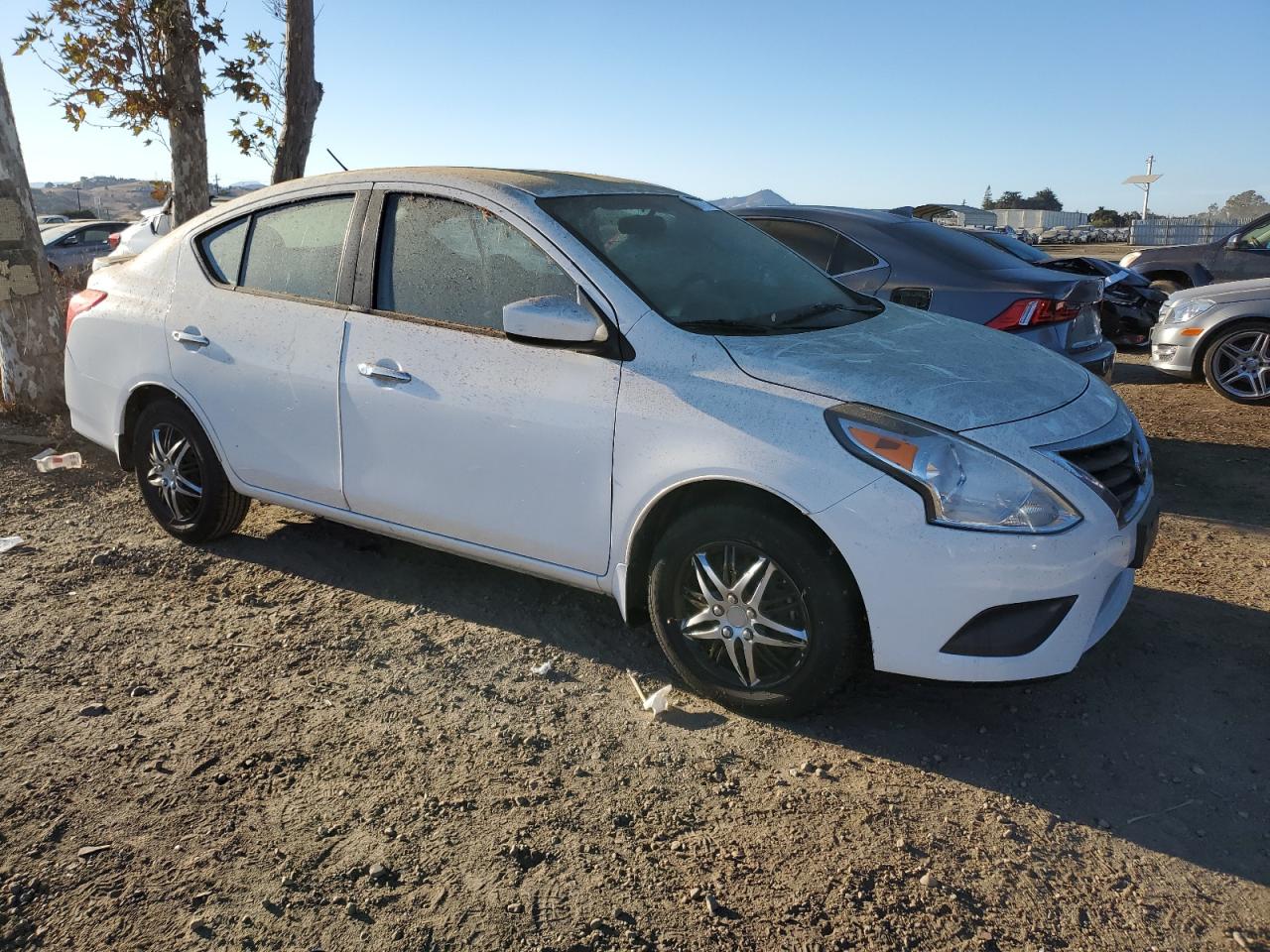 Lot #3033212817 2016 NISSAN VERSA S