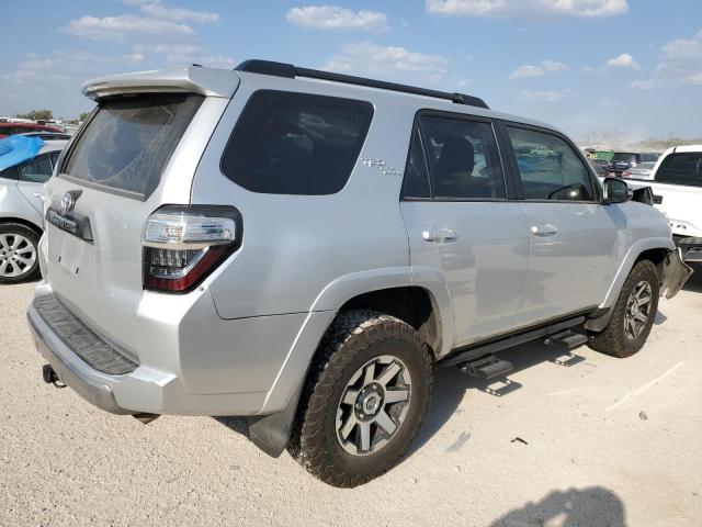 VIN JTEBU5JR4K5633027 2019 Toyota 4runner, SR5 no.3