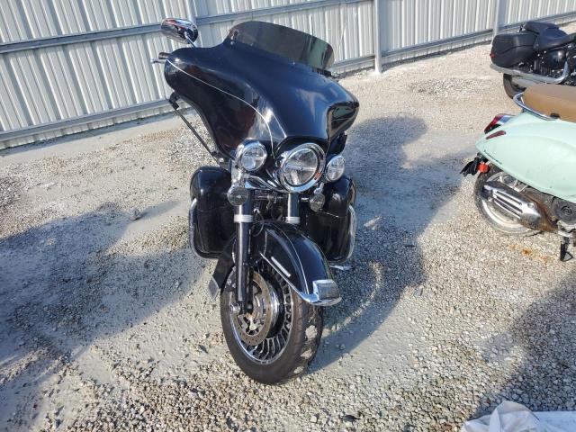 2011 HARLEY-DAVIDSON FLHTK 1HD1KEM13BB669965