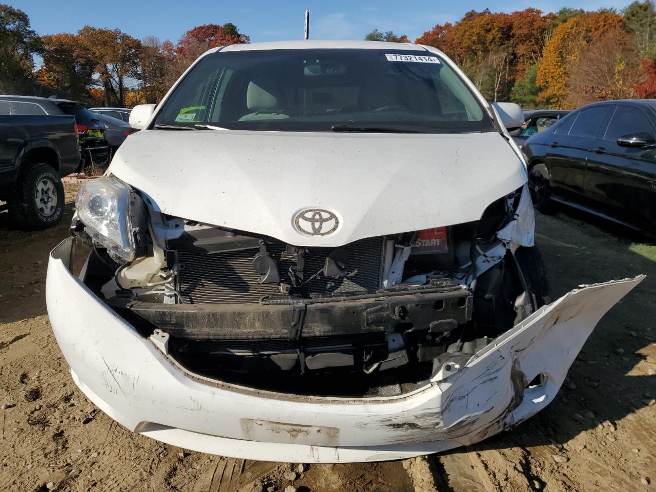 Lot #2942353144 2016 TOYOTA SIENNA LE