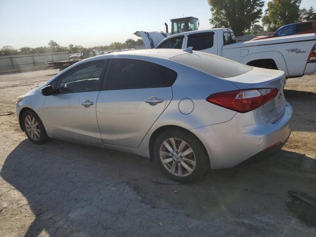 VIN KNAFX4A61F5274493 2015 KIA FORTE no.2