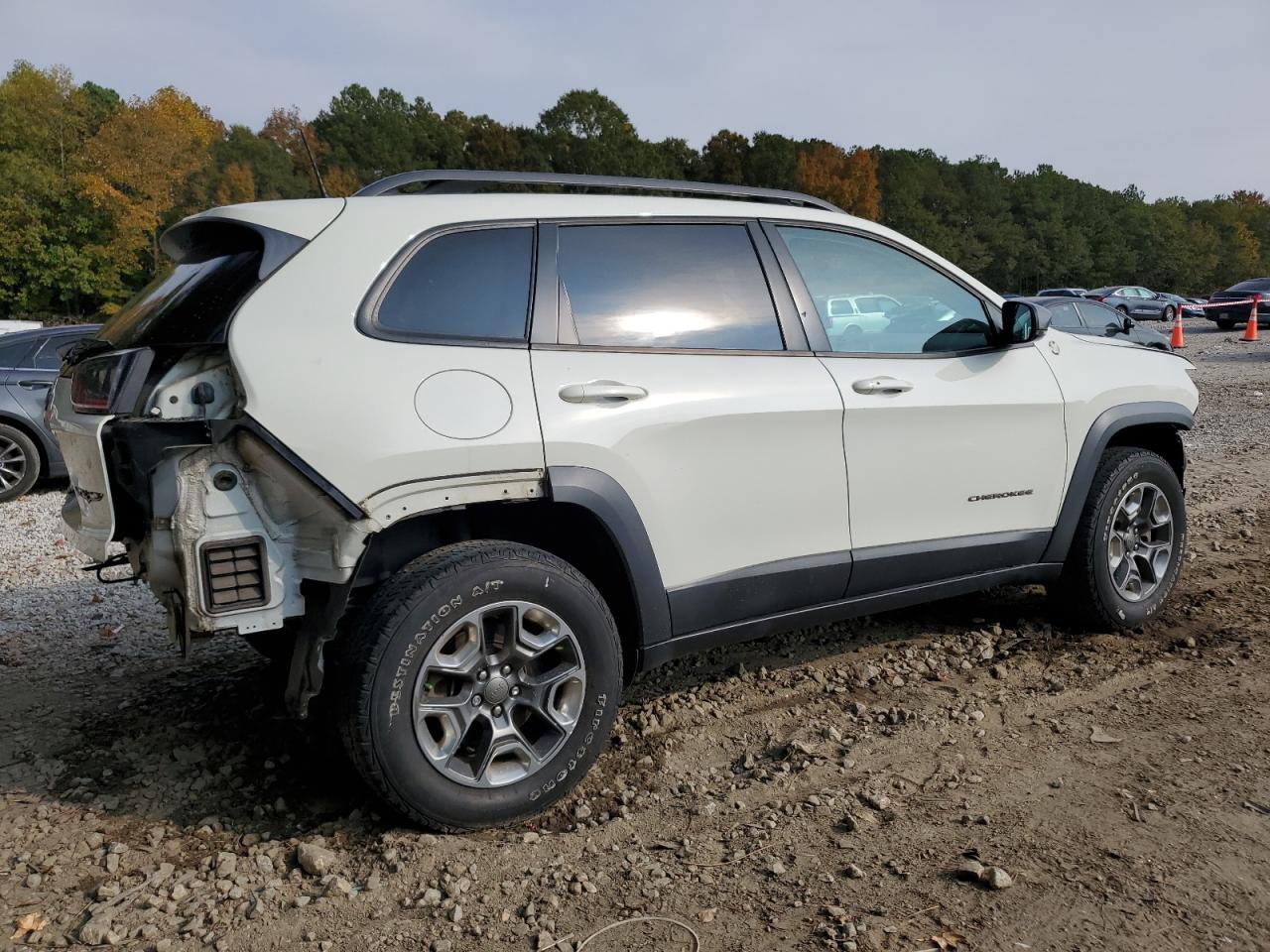 Lot #3006606401 2019 JEEP CHEROKEE T