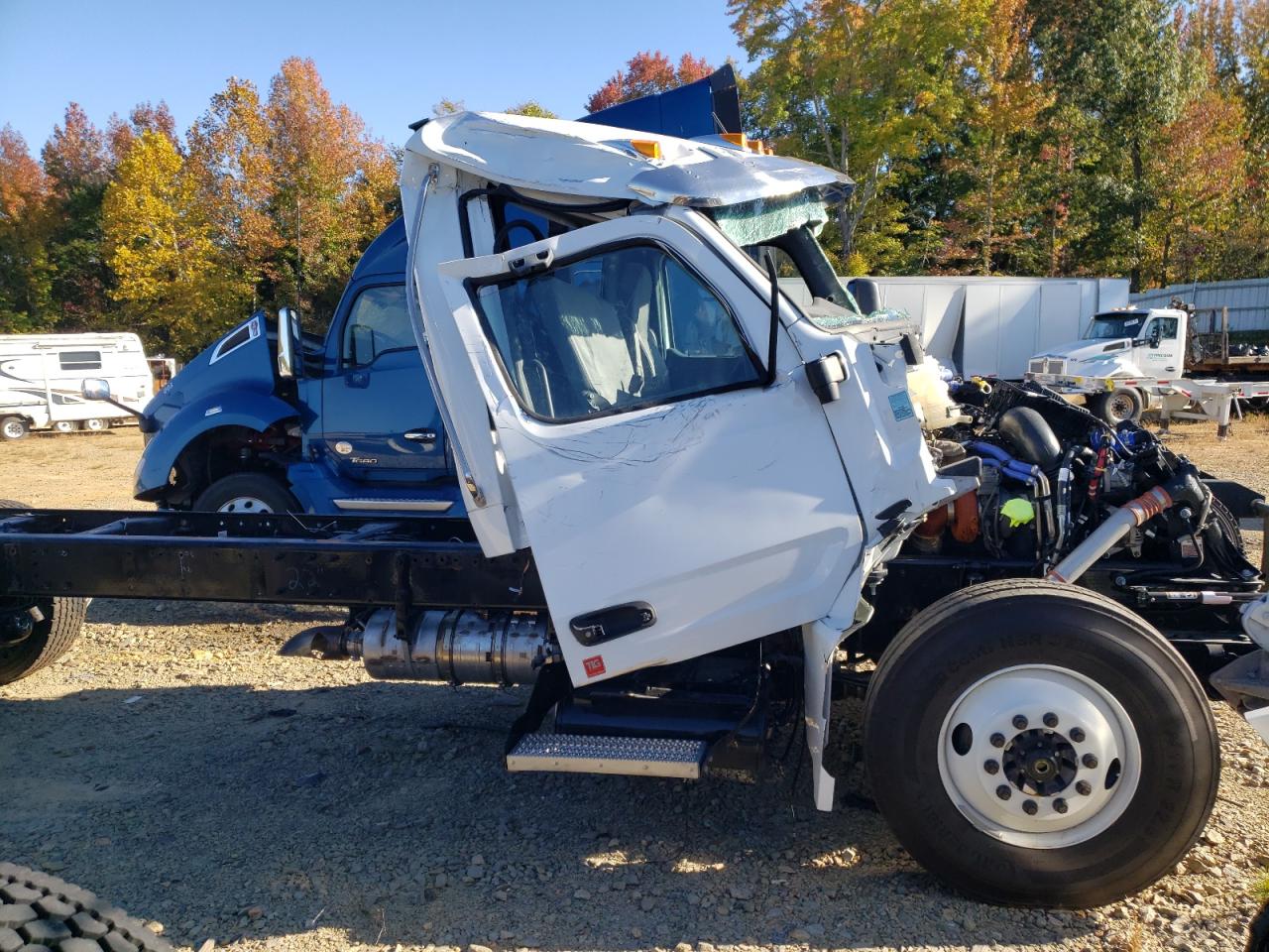 Lot #2923522145 2024 PETERBILT 537