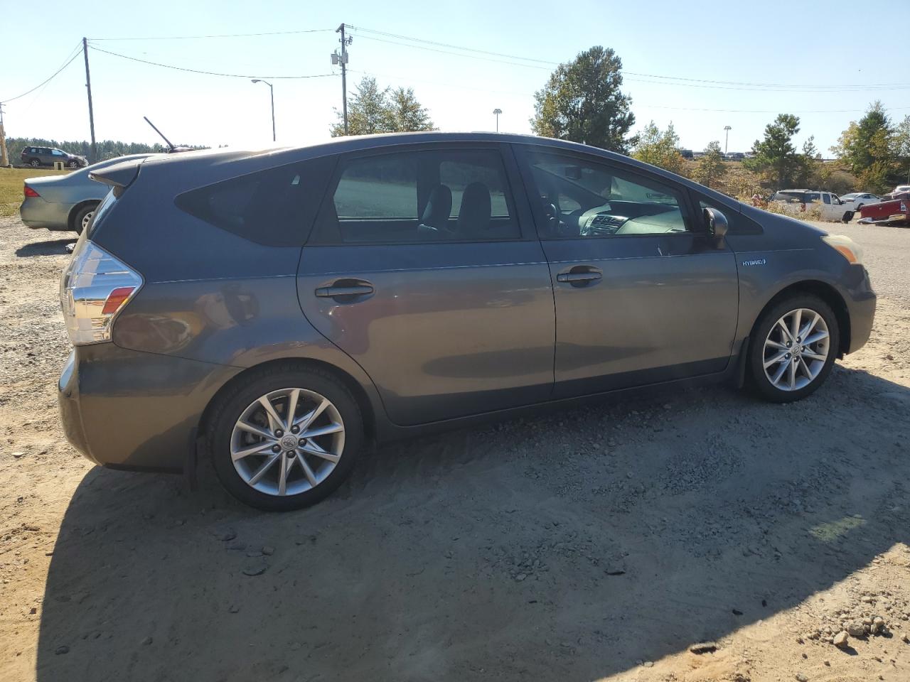 Lot #2935693858 2014 TOYOTA PRIUS V