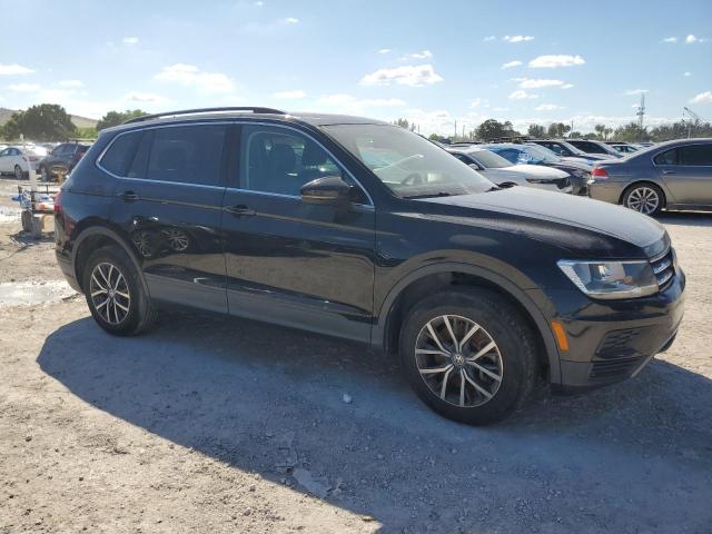 VIN 3VV3B7AX6KM123816 2019 Volkswagen Tiguan, SE no.4