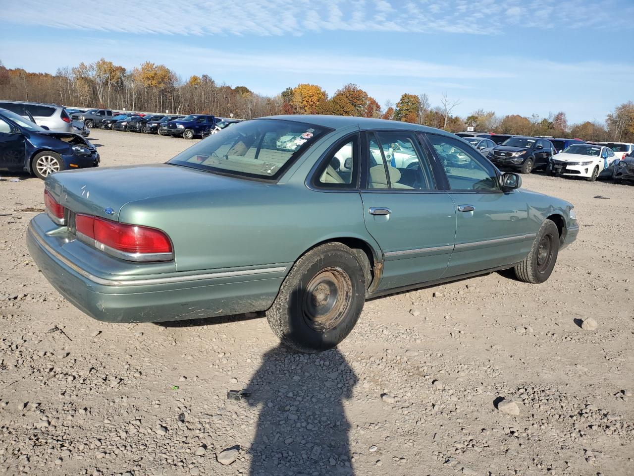 Lot #2986702253 1997 FORD CROWN VICT