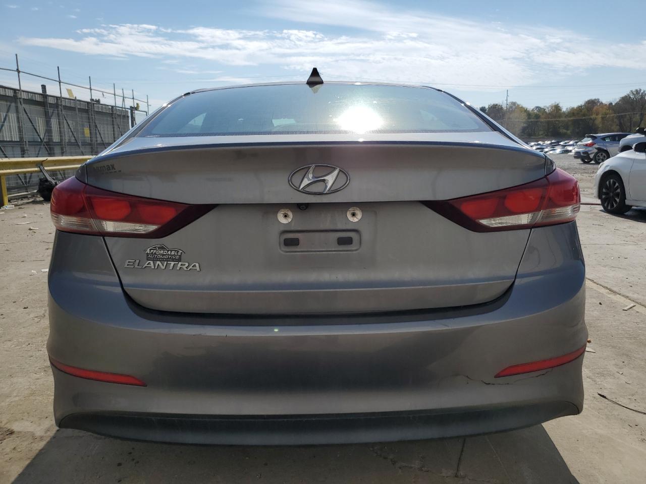 Lot #3009159277 2018 HYUNDAI ELANTRA SE