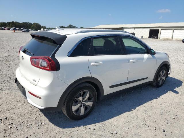 VIN KNDCB3LC5J5157705 2018 KIA Niro, FE no.3