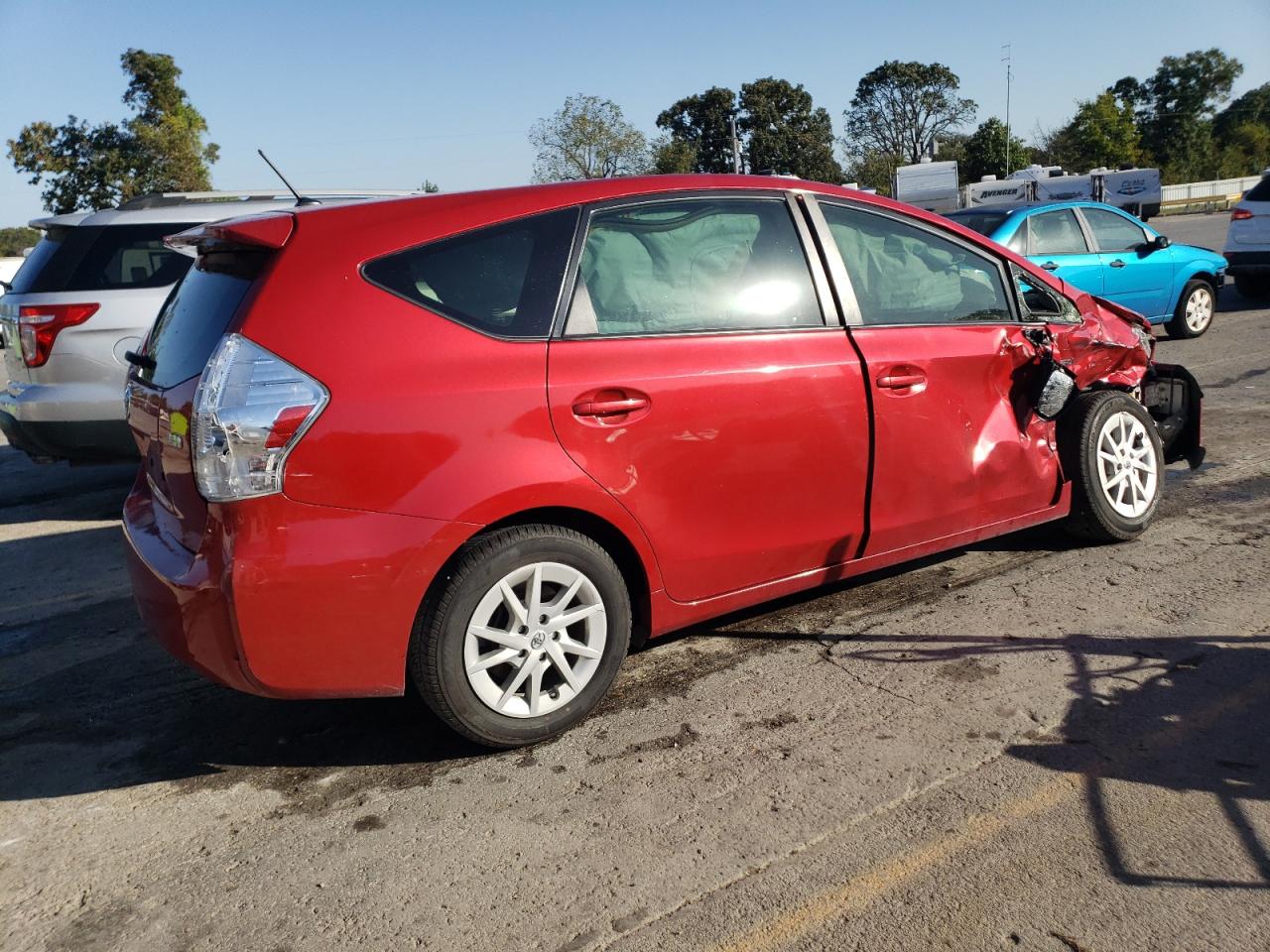 Lot #2924121102 2014 TOYOTA PRIUS V