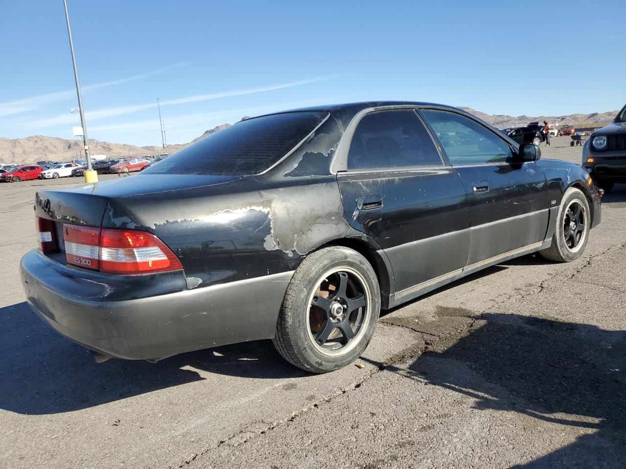 Lot #2960361771 2000 LEXUS ES 300