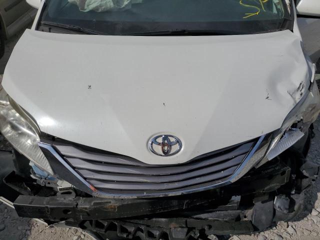 2017 TOYOTA SIENNA XLE 5TDYZ3DC2HS832821