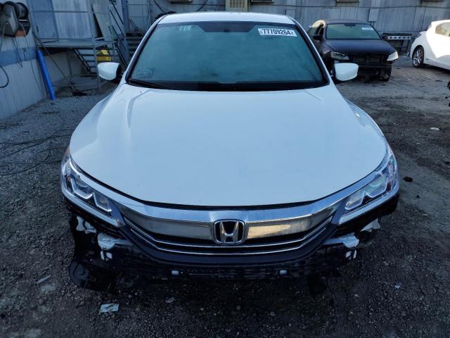 VIN 1HGCR2F18HA092982 2017 HONDA ACCORD no.5